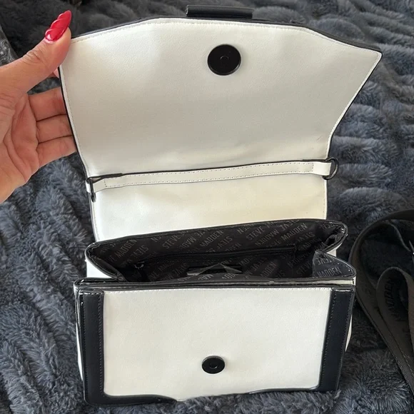 Steve Madden BDALI Black and White Satchel Mesh Faux-Leather  Crossbody NWOT - Picture 3 of 4